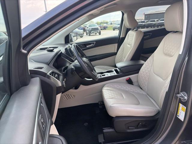2023 Ford Edge Titanium
