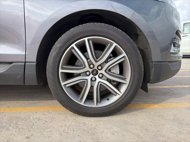 2023 Ford Edge Titanium