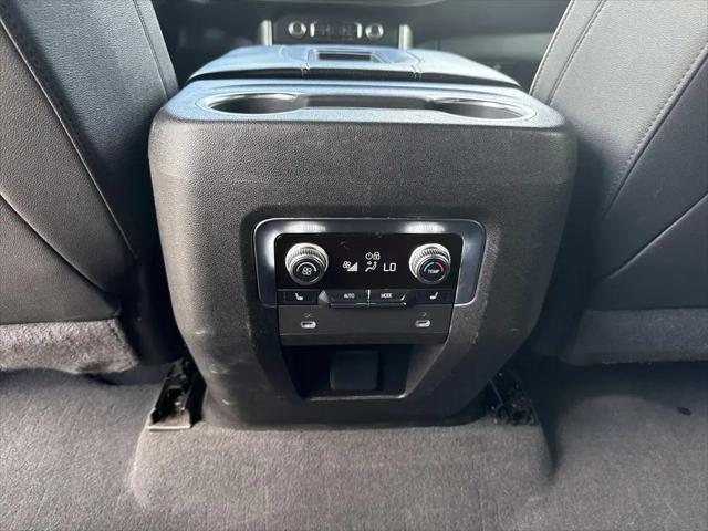 2022 GMC Yukon 2WD SLT