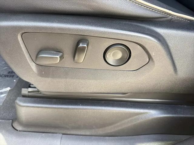 2022 GMC Yukon 2WD SLT