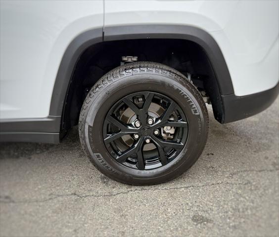 2025 Jeep Grand Cherokee Altitude X 4x4