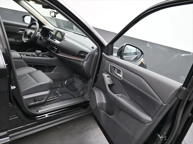 2025 Nissan Rogue Platinum FWD