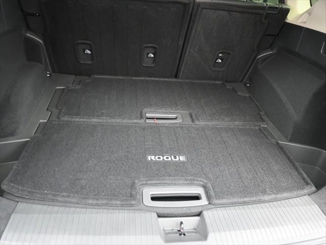 2025 Nissan Rogue Platinum FWD