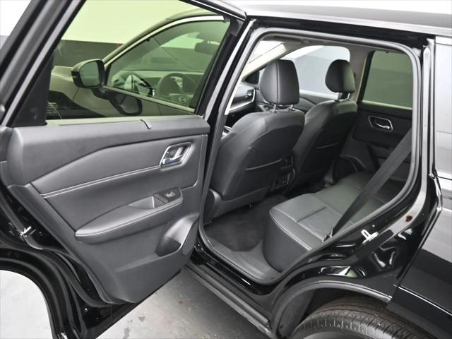 2025 Nissan Rogue Platinum FWD