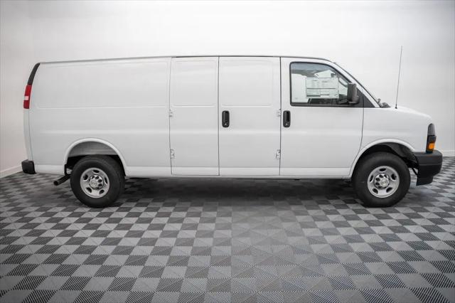 2026 Chevrolet Express Cargo Van 2500 Extended Wheelbase, WT, RWD