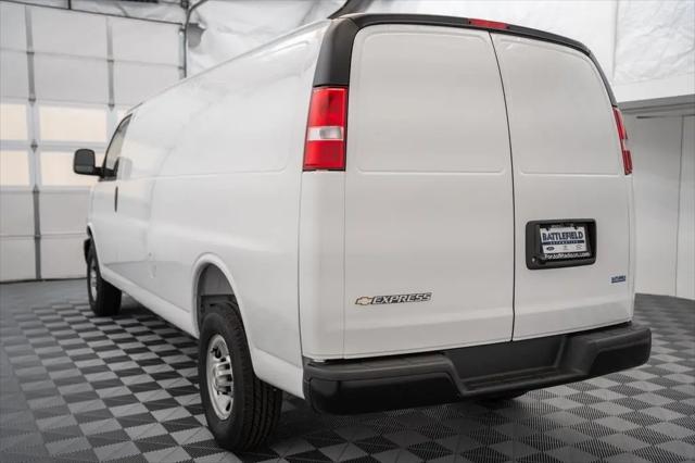 2026 Chevrolet Express Cargo Van 2500 Extended Wheelbase, WT, RWD