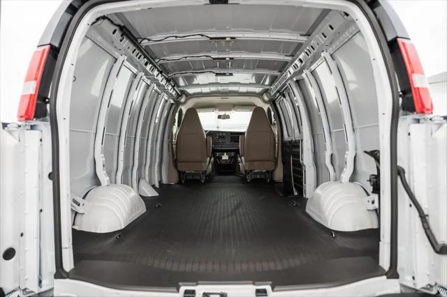 2026 Chevrolet Express Cargo Van 2500 Extended Wheelbase, WT, RWD