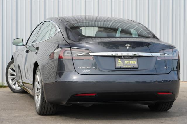 2016 Tesla Model S 90D