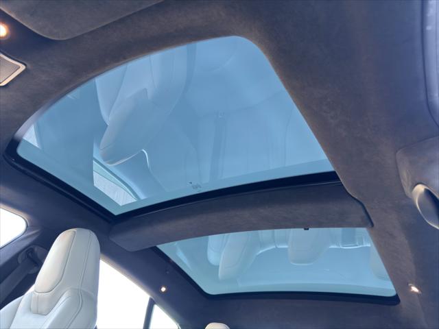 2016 Tesla Model S 90D