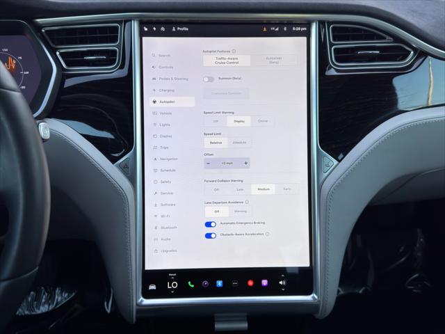 2016 Tesla Model S 90D