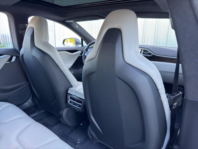 2016 Tesla Model S 90D