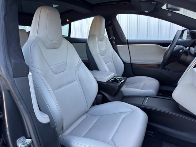 2016 Tesla Model S 90D