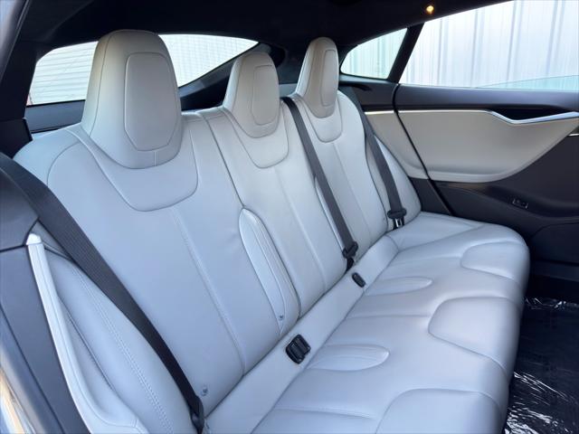 2016 Tesla Model S 90D