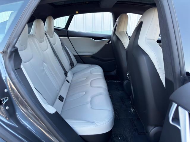 2016 Tesla Model S 90D