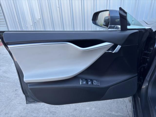 2016 Tesla Model S 90D