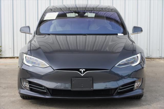 2016 Tesla Model S 90D