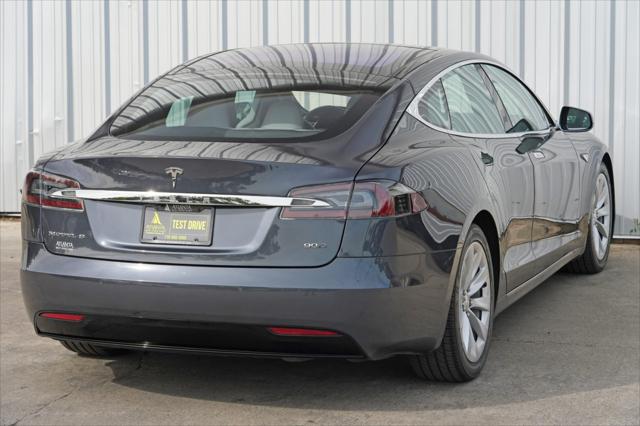2016 Tesla Model S 90D
