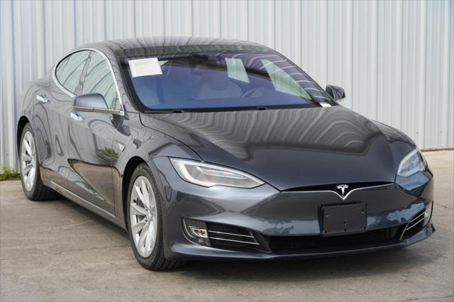 2016 Tesla Model S 90D