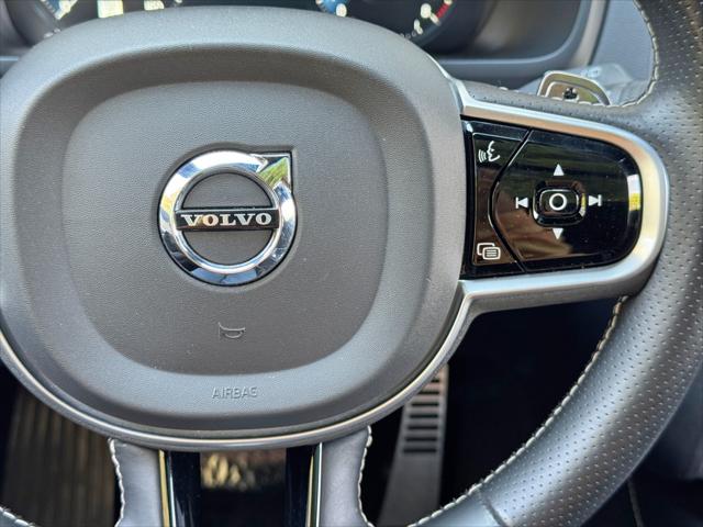 2019 Volvo XC90 T6 R-Design