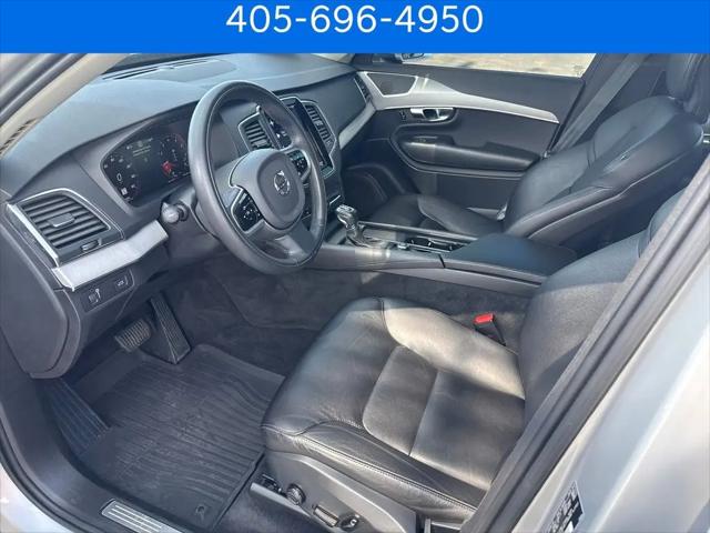 2022 Volvo XC90 T5 Momentum 7 Passenger