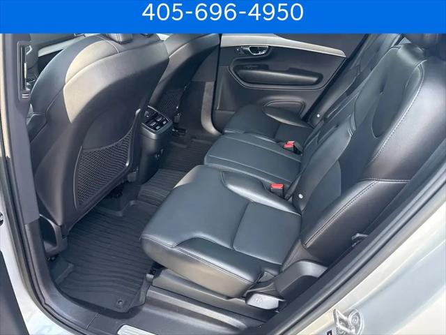 2022 Volvo XC90 T5 Momentum 7 Passenger
