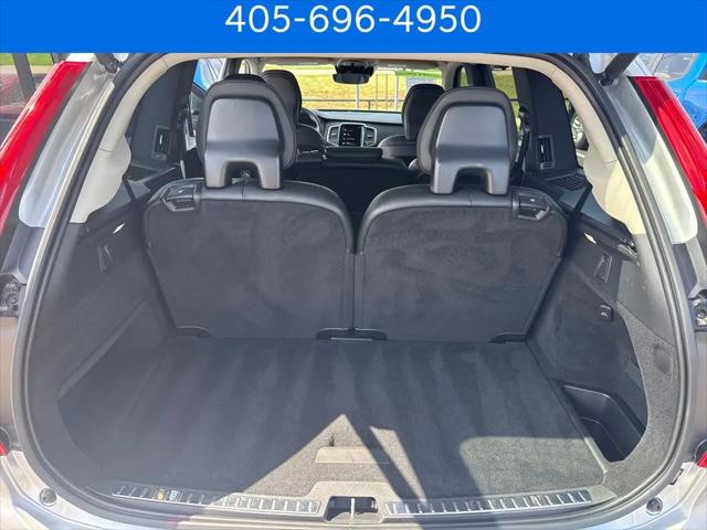 2022 Volvo XC90 T5 Momentum 7 Passenger