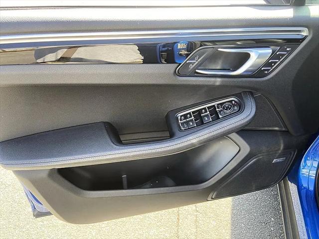 2020 Porsche Macan Macan