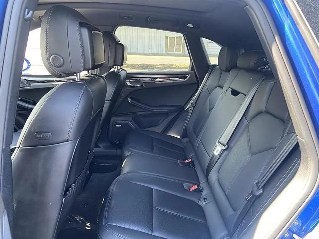 2020 Porsche Macan Macan