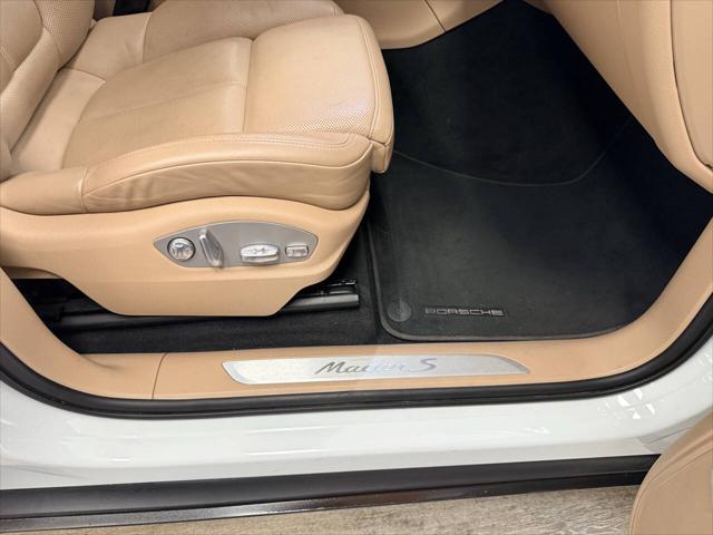 2021 Porsche Macan S