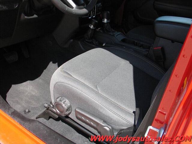 2025 Jeep Wrangler 4-Door Summit 4x4