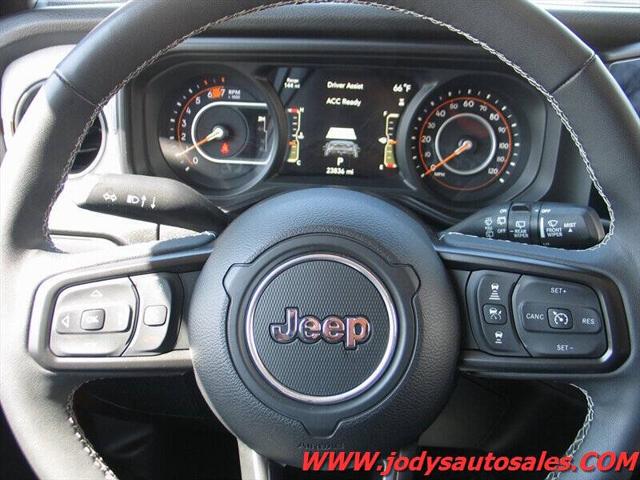 2025 Jeep Wrangler 4-Door Summit 4x4
