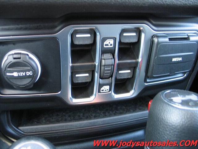 2025 Jeep Wrangler 4-Door Summit 4x4