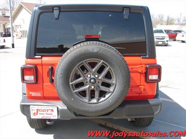 2025 Jeep Wrangler 4-Door Summit 4x4