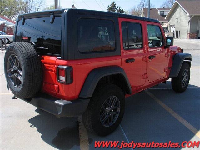 2025 Jeep Wrangler 4-Door Summit 4x4