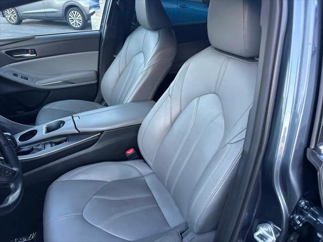 2021 Toyota Avalon XLE