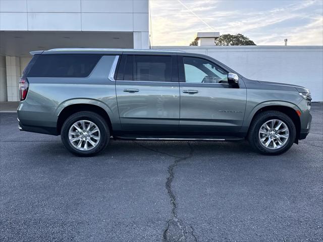 2023 Chevrolet Suburban 4WD Premier