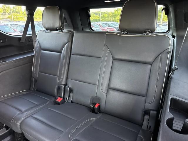 2023 Chevrolet Suburban 4WD Premier