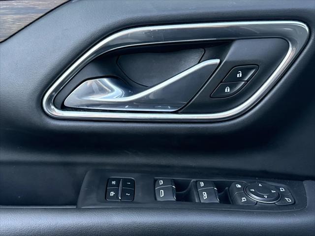 2023 Chevrolet Suburban 4WD Premier