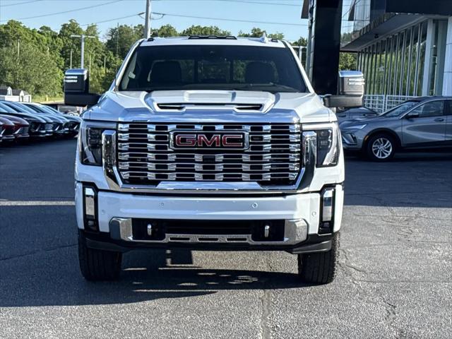 2026 GMC Sierra 2500HD Crew Cab, Standard Bed, Denali, 4WD
