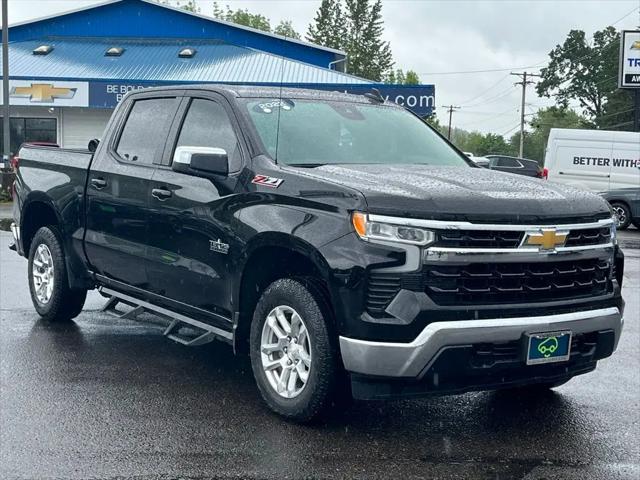2022 Chevrolet Silverado 1500 4WD Crew Cab Standard Bed LT