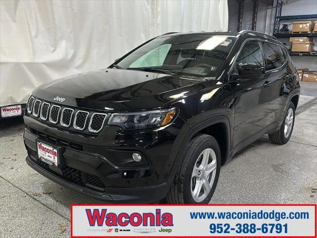 2023 Jeep Compass Latitude 4x4 for sale in Waconia, MN