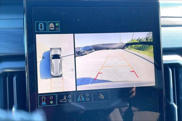 2026 GMC Acadia AT4 AWD