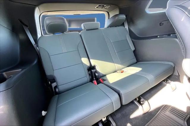 2026 GMC Acadia AT4 AWD