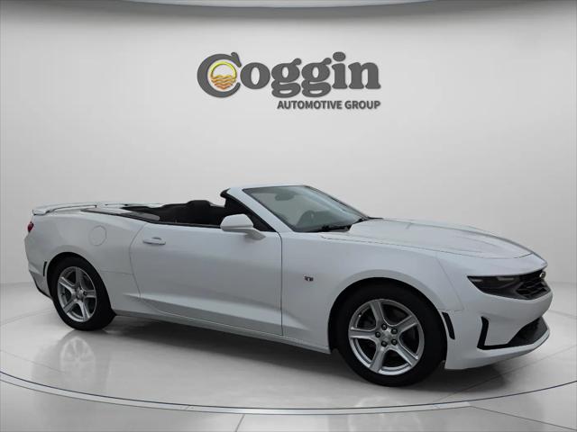 2022 Chevrolet Camaro RWD Convertible 1LT
