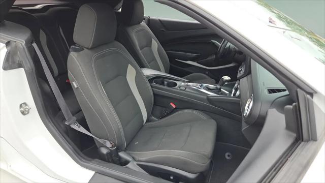 2022 Chevrolet Camaro RWD Convertible 1LT