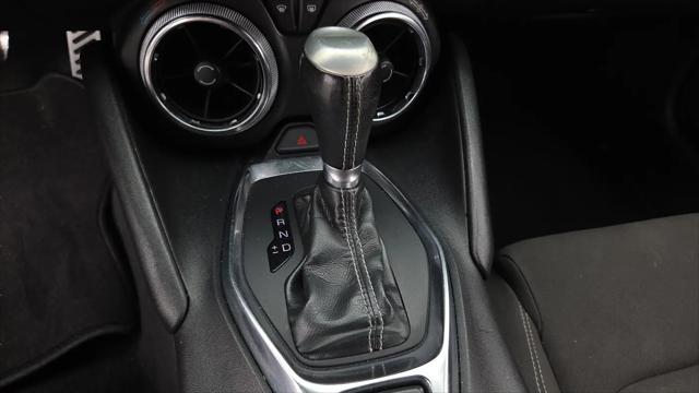 2022 Chevrolet Camaro RWD Convertible 1LT