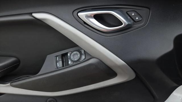 2022 Chevrolet Camaro RWD Convertible 1LT
