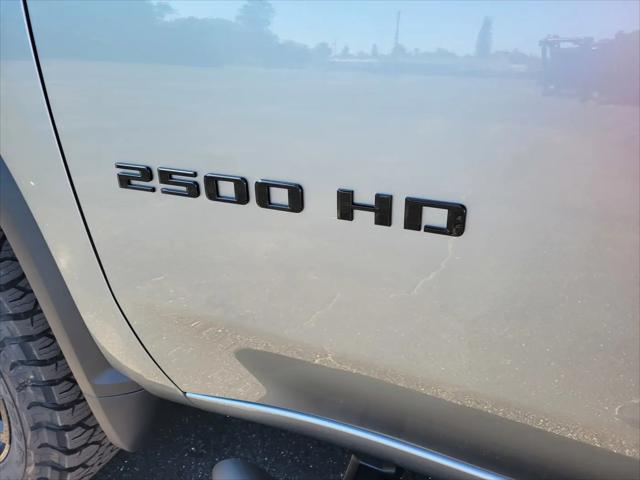 2026 Chevrolet Silverado 2500HD Crew Cab, Standard Bed, LT, 4WD