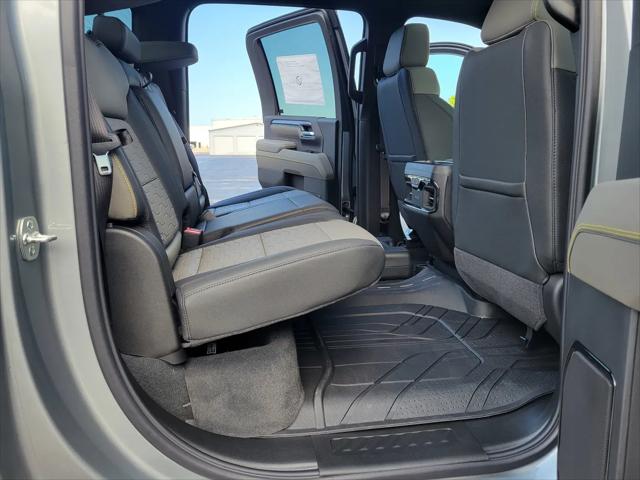 2026 Chevrolet Silverado 2500HD Crew Cab, Standard Bed, XR2, 4WD