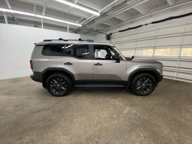 2025 Toyota Land Cruiser Unknown